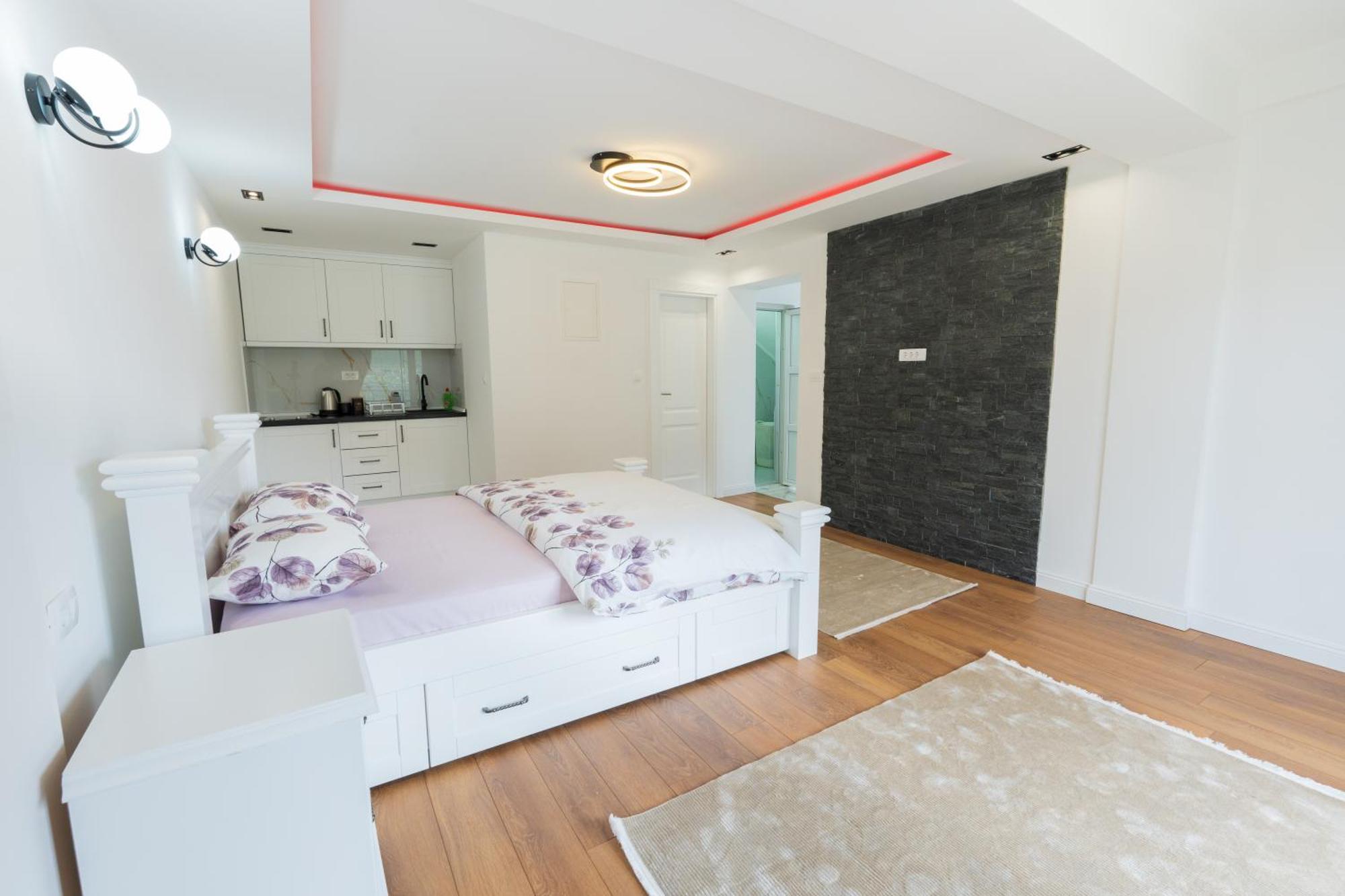 Ema Apartments Plav Luaran gambar